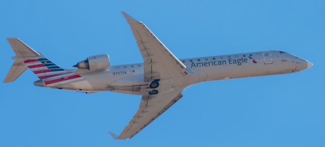 Canadair Regional Jet CRJ-700 (N707SK)