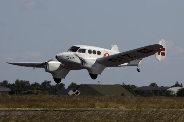 OY-DIZ — - The sole Danish designed and buildt KZ-IV moments before touchdown at Karup AB, Denmark.