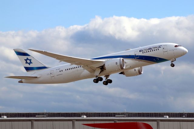 Boeing 787-8 (4X-ERC) - Airborne off rwy 27L on 12-Apr-21 operating flight ELY316 to LLBG.
