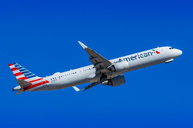 Airbus A321neo (N446AN) - An American Airlines A321 neo taking off from PHX on 3/4/23. Taken with a Canon R7 and Canon EF 100-400 L II lens.