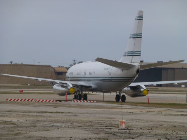 Boeing 737-200 (N370BC)