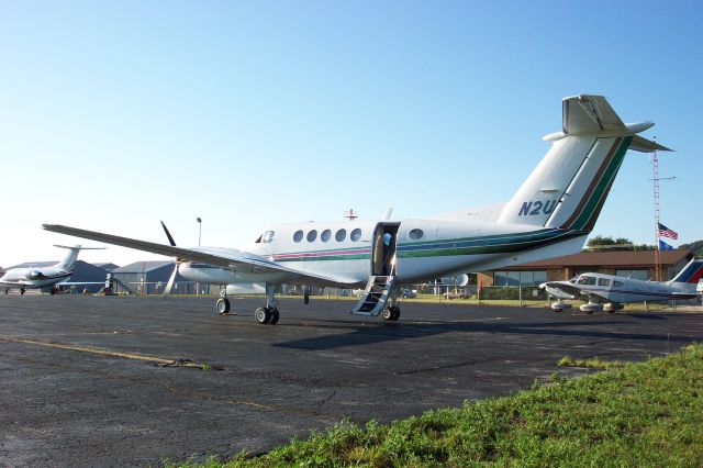 Beechcraft Super King Air 200 (N2U)