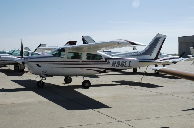 Cessna Centurion (N96LL)