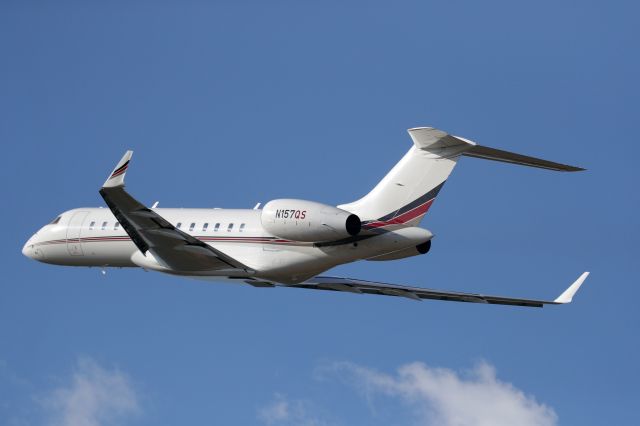 N157QS — - Bombardier Global Express departs RWY 29 at Truckee Tahoe Airport.