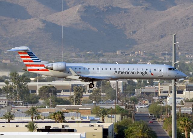 Canadair Regional Jet CRJ-700 (N730SK)