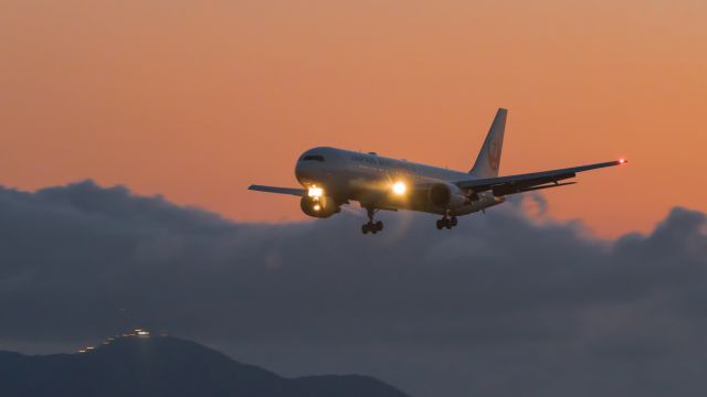 BOEING 767-300 (JA622J) - Boeing 767-346/ERbr /April.30.2015 Hakodate Airport [HKD/RJCH] JAPAN