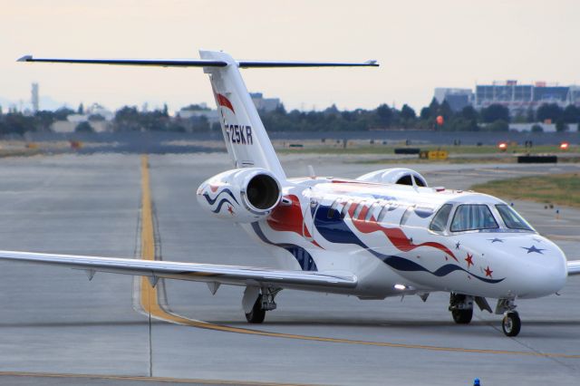 Cessna Citation CJ4 (N525KR)