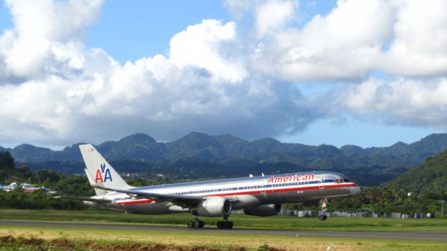 Boeing 757-200 (N646AA)