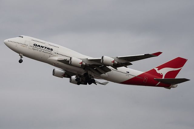 Boeing 747-400 (VH-OEI)