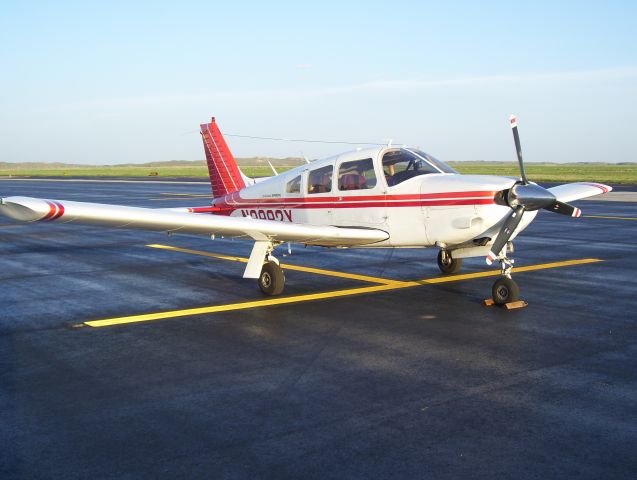 Piper Cherokee (N3982X) - Piper Arrow - Bell Flyers