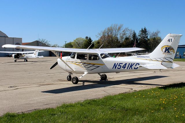 Cessna Skyhawk (N541KS)