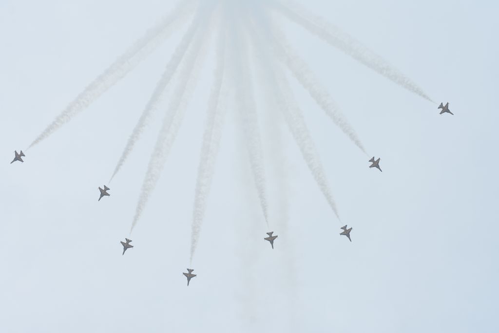 — — - A spectacular display by the Korean Black Eagles display team at the Singapore Airshow 20 February 2016. 