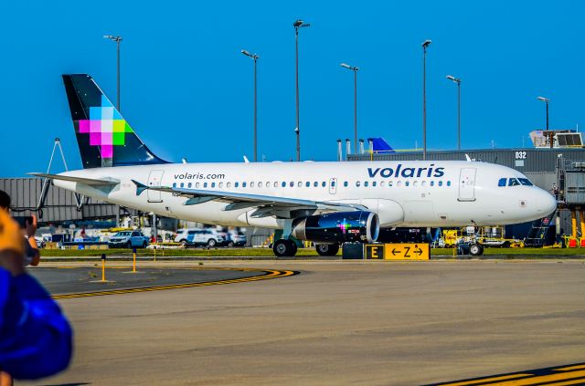 Airbus A319 —