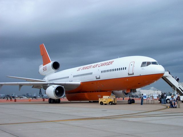 McDonnell Douglas DC-10 (N450AX) - photo taken at the MCAS Miramar Air Show on October 13, 2006.