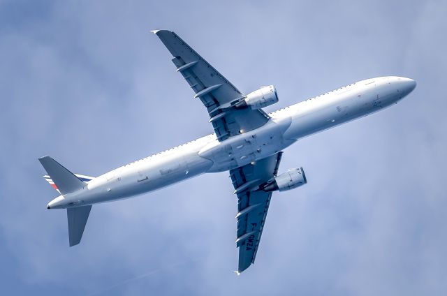 Airbus A321 (F-GMZA) - Image from a boat near Nice