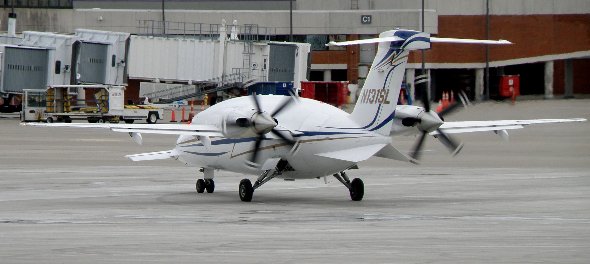 Piaggio P.180 Avanti (N131SL) - Avant-Air 131 taxis to the active at Blue Grass Airport (KLEX) bound for Wilkes County Airport (North Wilkesboro, NC) (KUKF)
