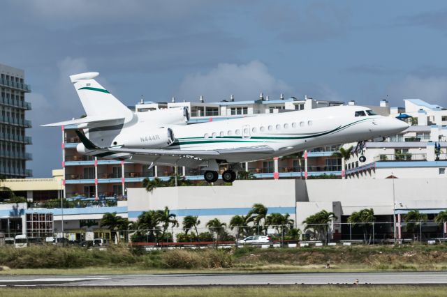 Dassault Falcon 7X (N444R)