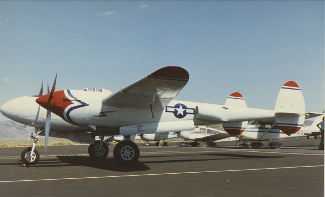 Lockheed P-38 Lightning (N25Y) - white lightnin