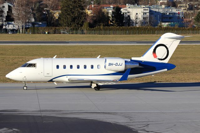 Canadair Challenger (9H-OJJ)