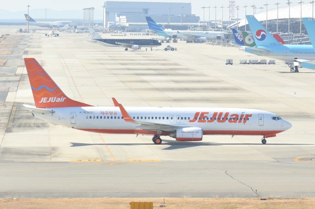 Boeing 737-800 (HL8051) - New paint of Jeju Air