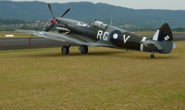 A58602 — - Supermarine Spitfire Grey Nurse at  Wings Over Illawarra