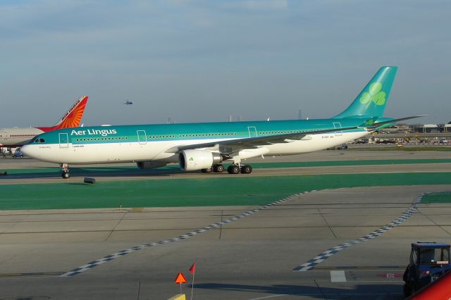 Airbus A330-300 (EI-EDY)