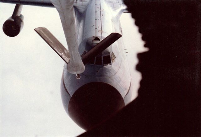 Lockheed C-5 Galaxy — - C-5 receiver approaching KC-135 Tanker over the Pacific Ocean off the coast of Wash state, 1980 or 1981. Taken from boom pod.