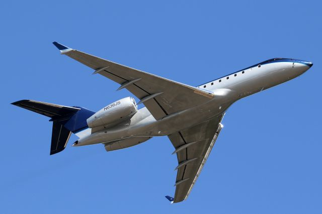 Bombardier Global 5000 (N636JS)