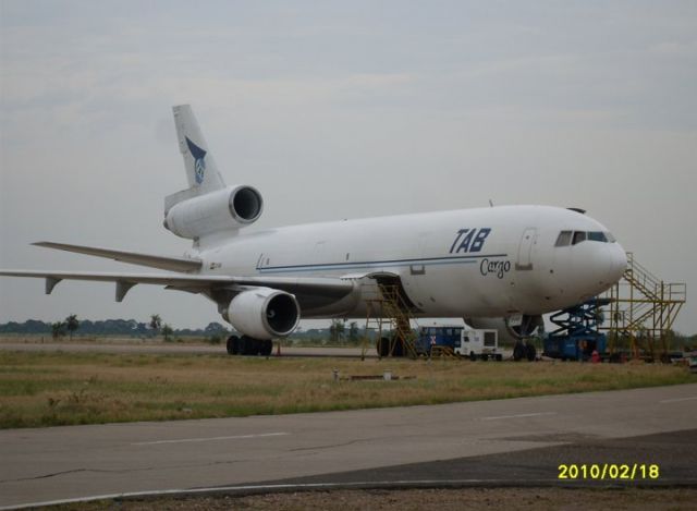 McDonnell Douglas DC-10 —