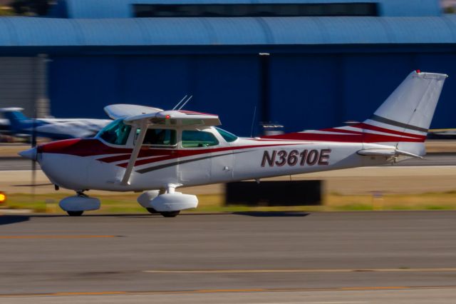 Cessna Skyhawk (N3610E)