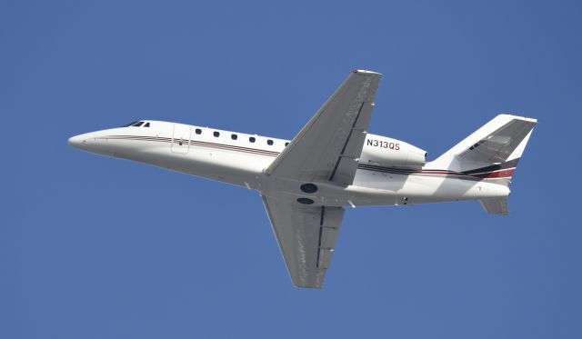 Cessna Citation Sovereign (N313QS) - Departing LAX