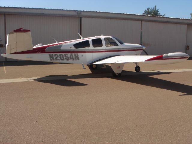 Beechcraft 35 Bonanza (N2054N)