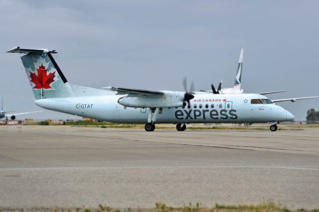 de Havilland Dash 8-300 (C-GTAT)