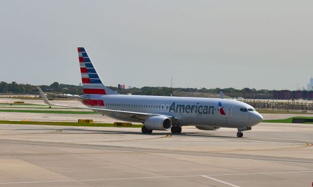 Boeing 737-800 (N903NN) - American Airlines Boeing 737-823(WL) N903NN in Chicago