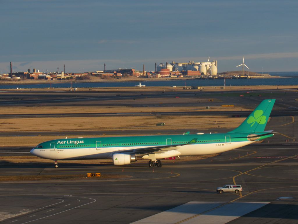 Airbus A330-300 (EI-ELA)