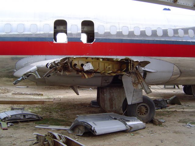 McDonnell Douglas MD-80 — - SCRAPPED