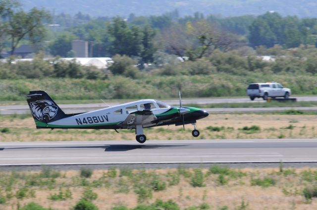 Piper PA-44 Seminole (N488UV) - UVU’s Seminole doing touch n goes while Airport Ops patrols the Taxiway for cats. br /Best viewed in full! 