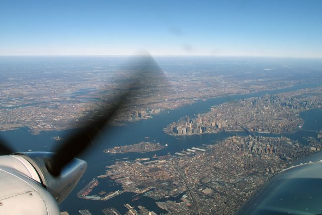 Beechcraft Baron (58) (N811M)