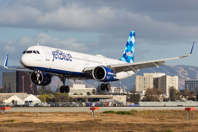 Airbus A321neo (N2017J)