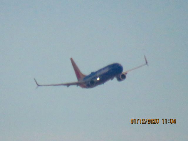 Boeing 737-800 (N8529Z)