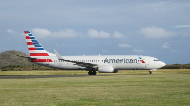 Boeing 737-800 (N931AN)