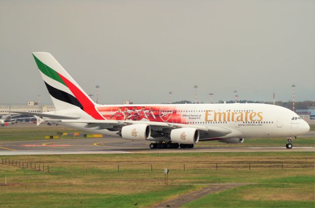 Airbus A380-800 (A6-EEB)