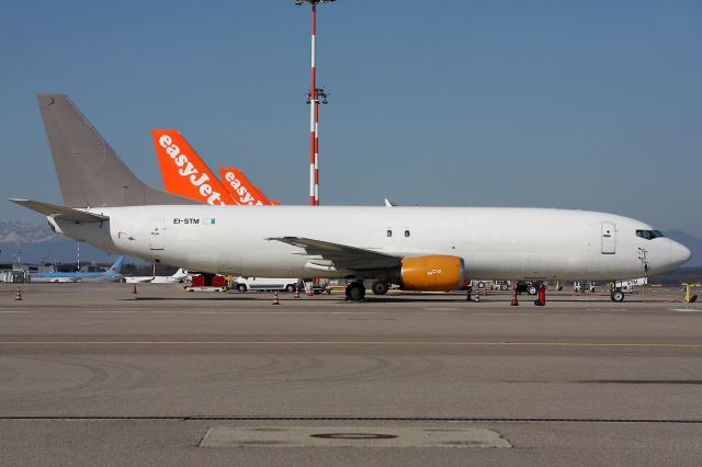 Boeing 737-700 (EI-STM)