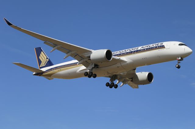 Airbus A350-900 (9V-SHW) - Brand new A350 for Singapore Airlines. Seen here arriving on runway 34 at YMML for the first time for this particular registration.