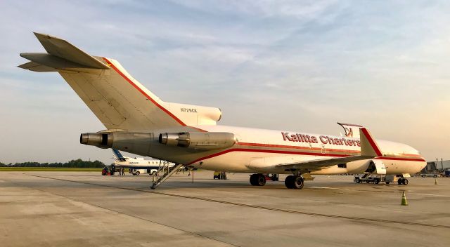 BOEING 727-200 (N729CK)