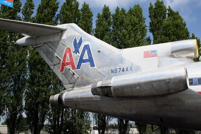 BOEING 727-200 (N874AA) - 727 exposed in the museums Boeing