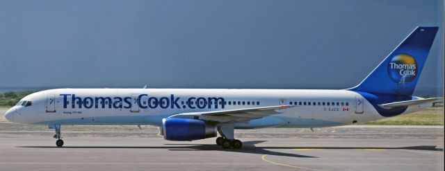 Boeing 757-200 (C-GJZD) - Thomas Cook