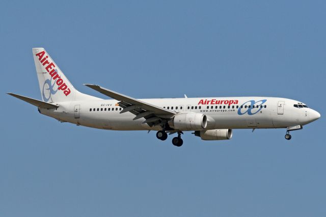 Boeing 737-800 (EC-IVV)