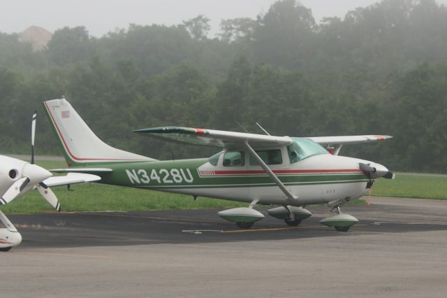 Cessna Skylane (N3428U)