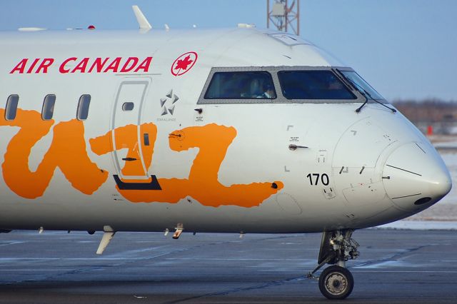 Canadair Regional Jet CRJ-900 (JZA297)